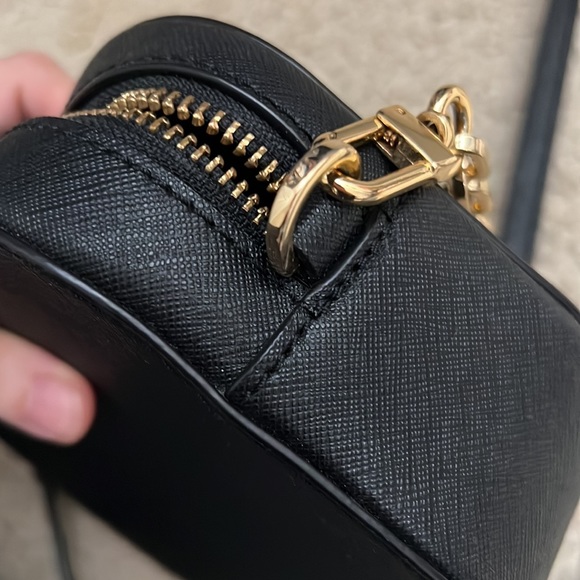 Tory burch Robinson Round Crossbody Bag Black preowned - Picture 8 of 15